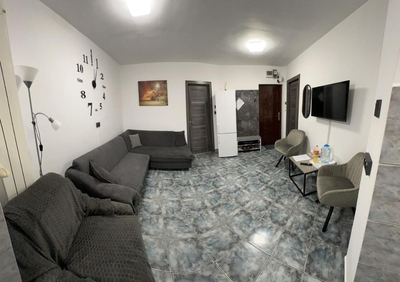 Ene Apart Oradea Free Parking Экстерьер фото