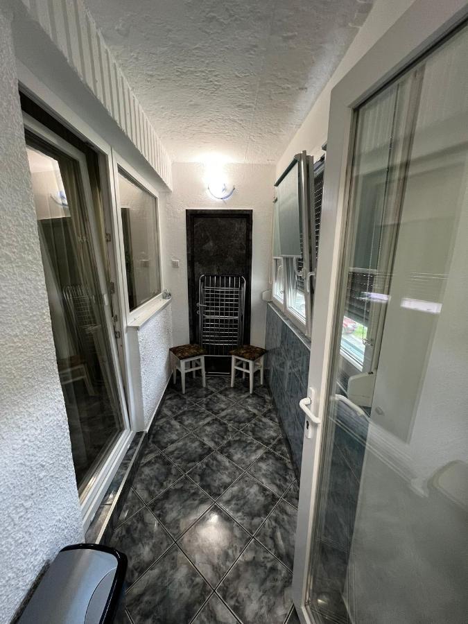 Ene Apart Oradea Free Parking Экстерьер фото