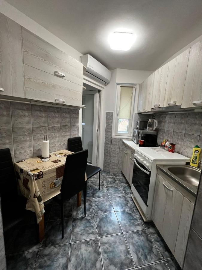 Ene Apart Oradea Free Parking Экстерьер фото